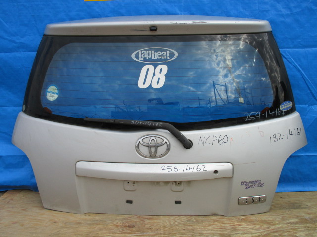 Used Toyota IST SCREEN REAR